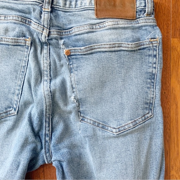 H&M Jeans relaxed skinny tapered leg jean - Picture 6 of 10